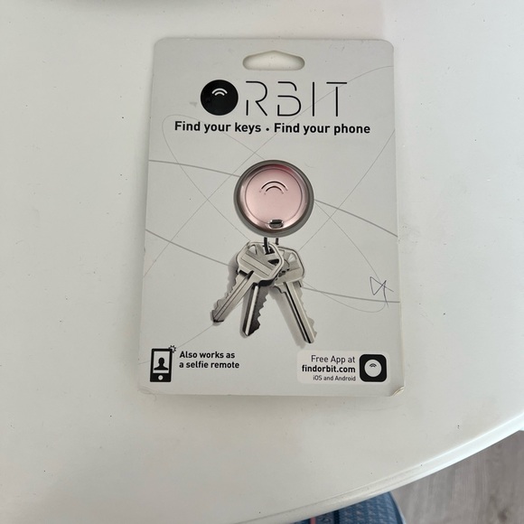 HButler Orbit Key Finder ROSE GOLD Brand New - UNIVERSAL - Picture 7 of 7